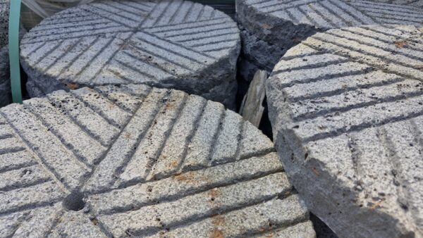 경주골재 현무암 원형 디딤석